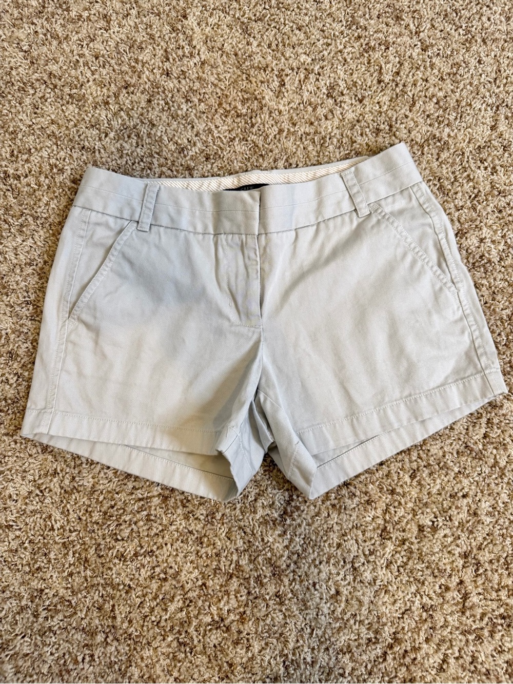 J Crew Size 6 Women’s Chino Light Khaki Shorts